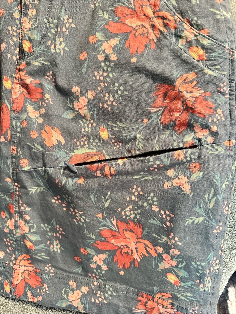 Duluth Trading Co Floral Skort - Dark Green with Coral Blooms - Picture 3 of 5